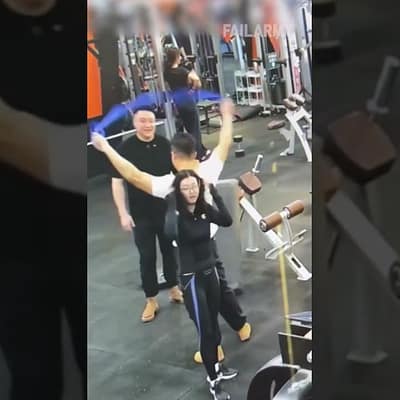 Meet-cute of my dreams! #resistancebands #workoutfail #gymfail #fitness #fail
