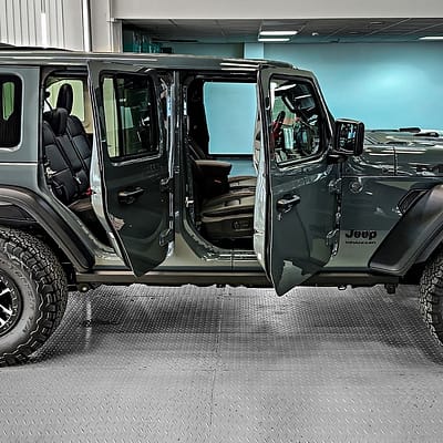 2026 Jeep Wrangler Rubicon 4×4 –  Sound, Interior and Exterior
