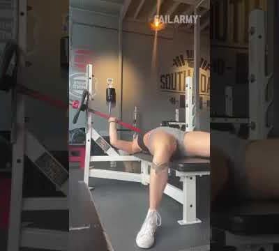 the gymfluencer life not working out like she hoped #workoutfails #fail #fitness #exercise #failarmy