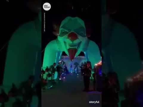 Halloween decorations helps a Florida man to overcome fear of clowns | USA TODAY #Shorts