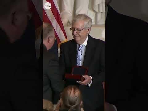January 6 police officers refuse to shake Mitch McConnell’s hand | USA TODAY #Shorts