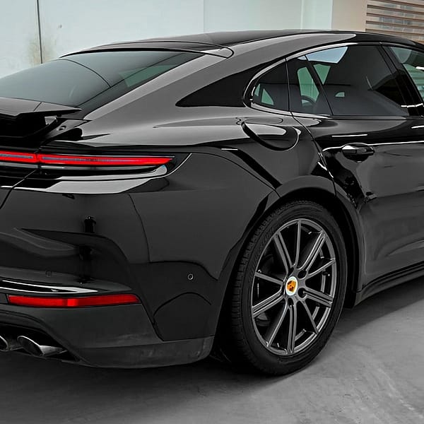 2026 Porsche Panamera Turbo S E-Hybrid – Sound, Exterior and Interior Details