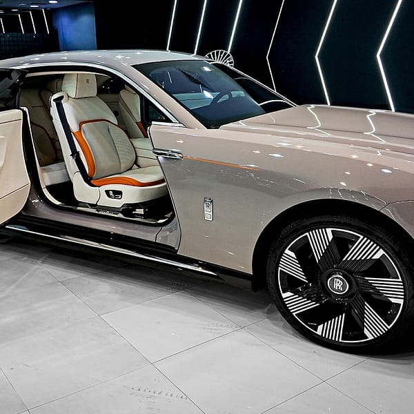 2026 Rolls Royce Spectre – Awesome Ultra Luxury Electric Sedan!