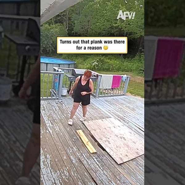Turns out that plank was there for a reason 🤔