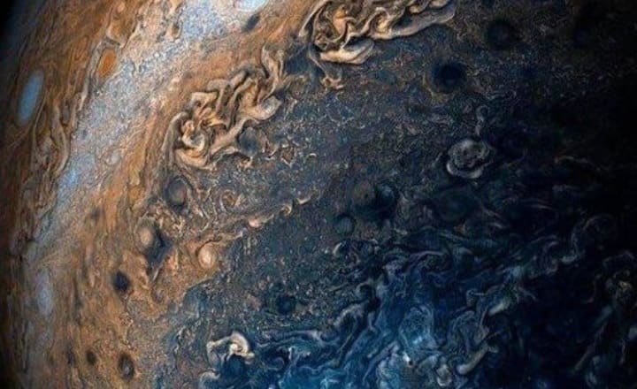 7 stunning images of Mars, Jupiter, Moon captured by NASA