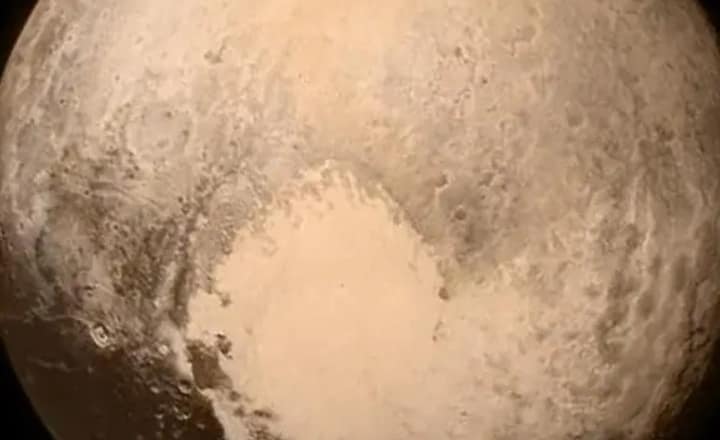 7 stunning images of Pluto captured by NASA