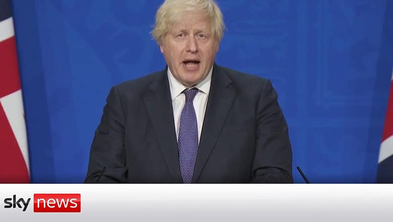 PM pays tribute to the England football team