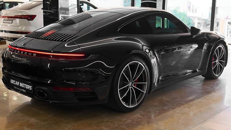 2021 Porsche 911 Carrera 4S – Exterior and interior Details (Perfect Sports Car )