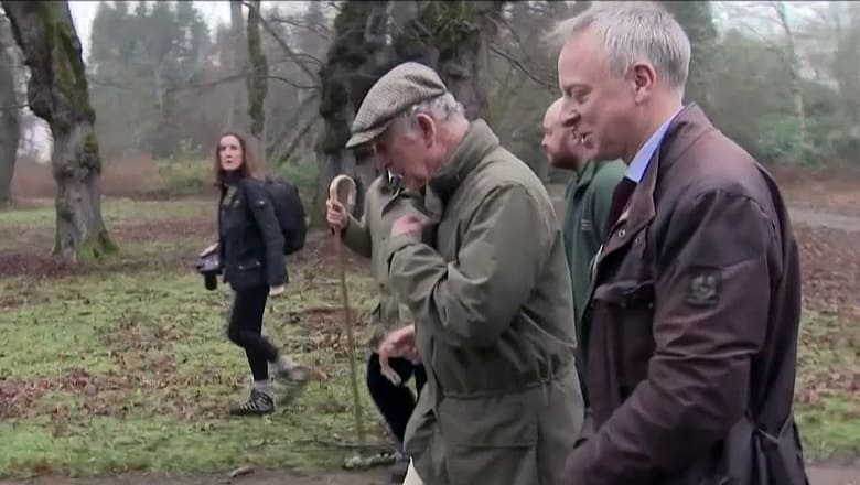 Prince Charles ignores reporter’s questions about Prince Andrew