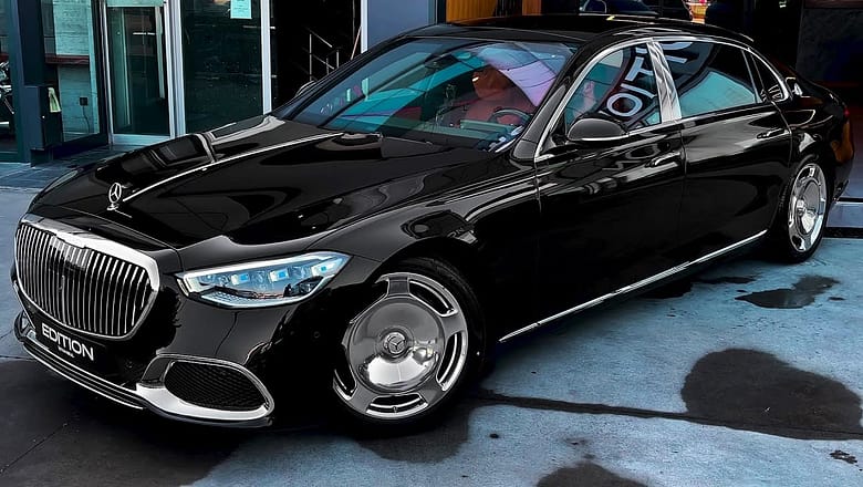 2022 Mercedes Maybach S580 – Best Super Luxury Sedan!