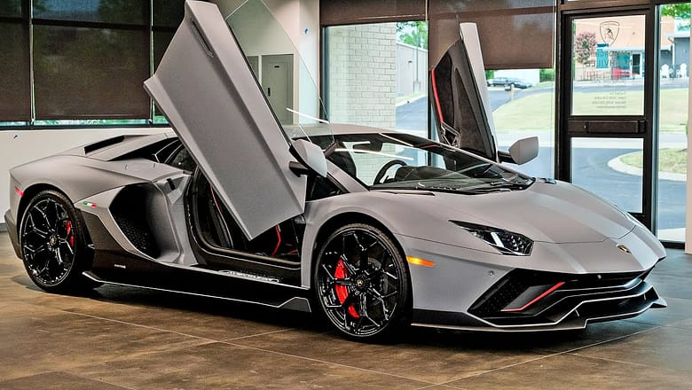 2022 Lamborghini Aventador Ultimae LP 780 4