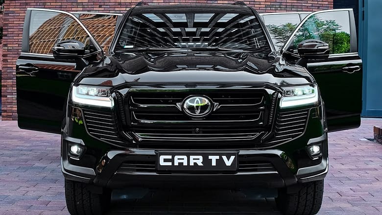 Land Cruiser LC300 by KHANN (2022) – Very Powerful Big Luxury SUV!