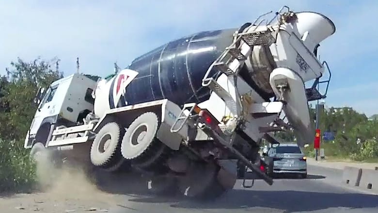 Russians Being Idiots: Fails Around The World