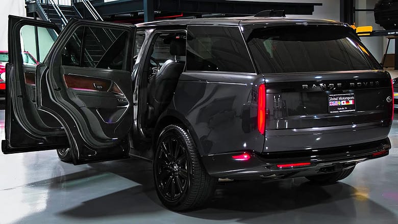 Land Rover Range Rover (2022) – Details of King Luxury SUV!