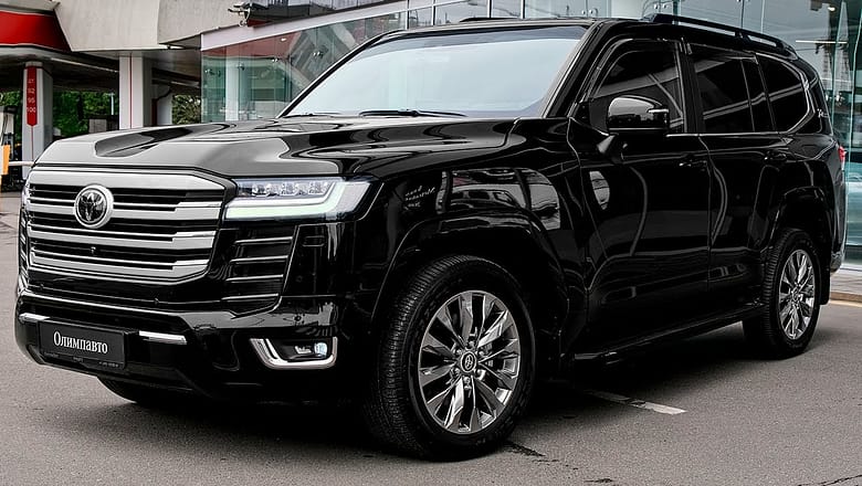 2022 Toyota Land Cruiser LC300 – Big Luxury Offroad SUV