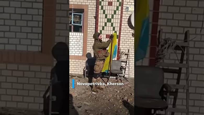 Ukrainians raise flags in Russia-annexed territories | USA TODAY #Shorts