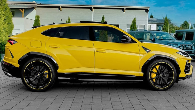 2023 Lamborghini Urus Akrapovic – Ultra-Exotic Luxury SUV!