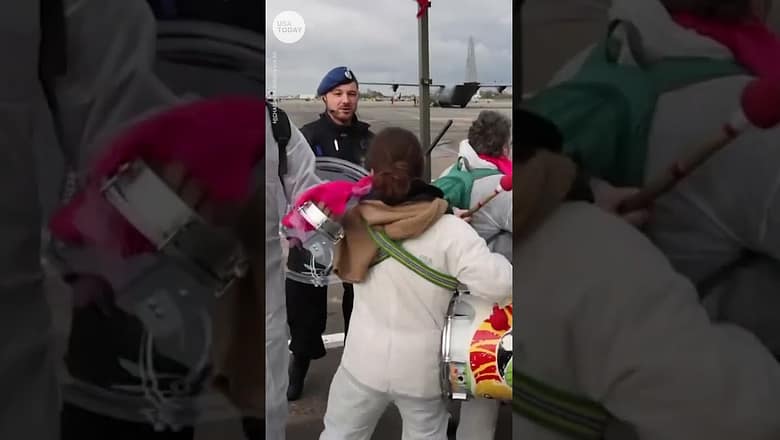 Climate activists block private jets in Europe ahead of COP27 meeting | USA TODAY #Shorts