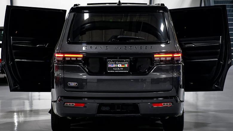 2023 Jeep Grand Wagoneer – interior and Exterior Details (Ultra Luxury Large SUV)