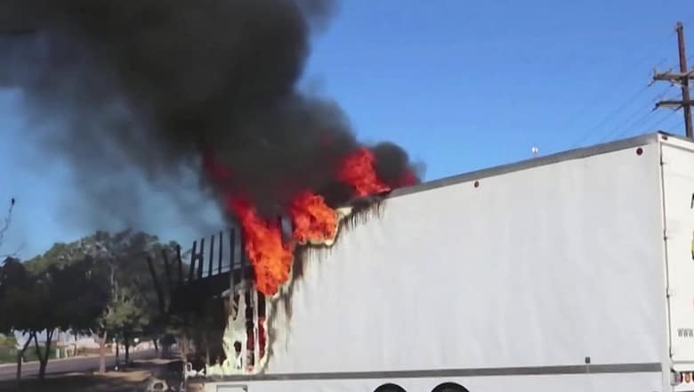 Canadians in Mexico warned to stay inside during surge in violence