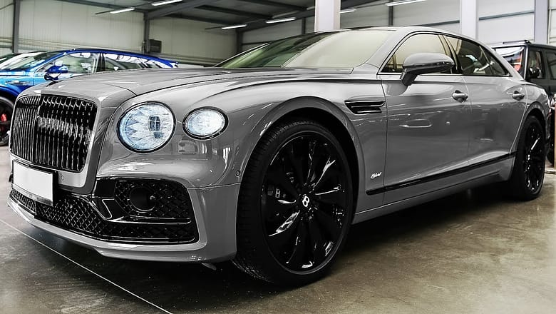 2023 Bentley Flying Spur – Best Super Luxury Sedan!
