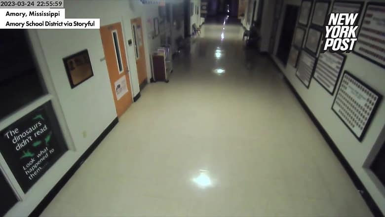 Haunting video shows moment deadly tornado rips through Mississippi school | New York Post