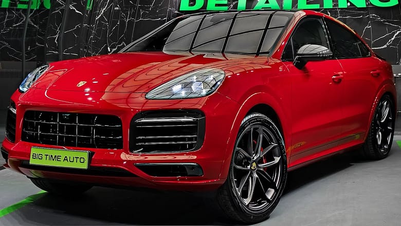 Porsche Cayenne GTS (2023) – interior and Exterior Details (Brutal Sport SUV)