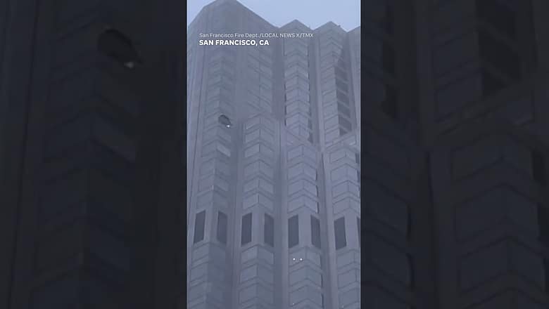 Powerful wind gusts knock glass off skyscrapers, overturn trucks in San Francisco #Shorts