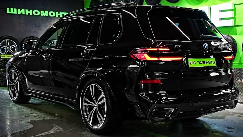 2023 BMW X7 – Big Luxurious Large SUV!