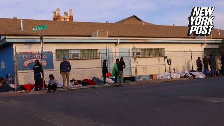 Migrants flood El Paso streets fearing tougher immigration policies after Title 42 | New York Post
