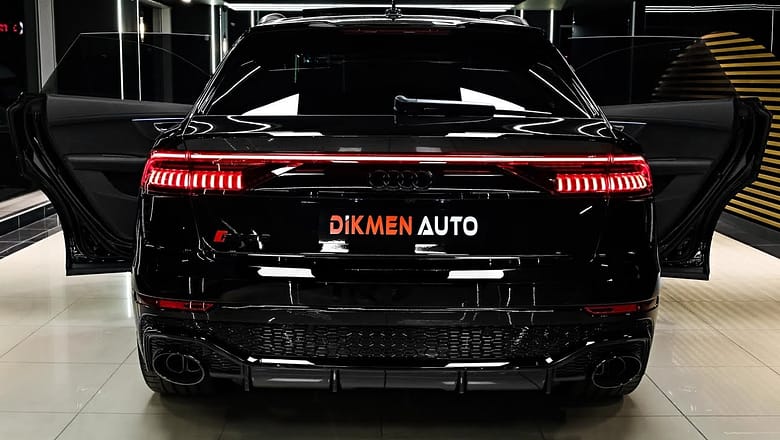 2023 Audi RS Q8 – Sound, interior and Exterior Details