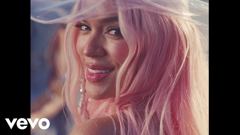 KAROL G – MI EX TENÍA RAZÓN (Official Video)
