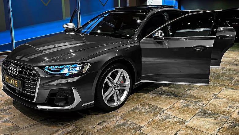 2024 Audi S8 – Deluxe interior and High-Tech Sedan!