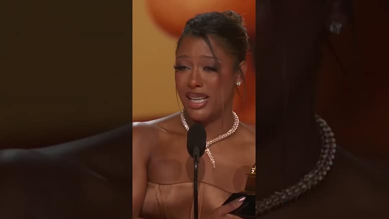 Victoria Monét Gets CUT OFF At Grammys #shorts