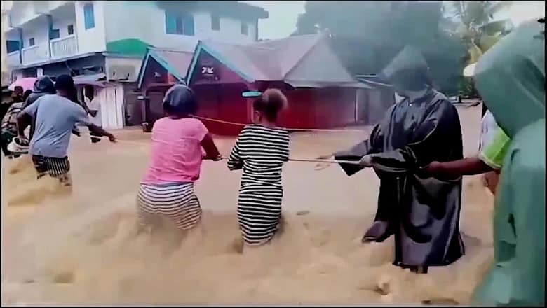 Cyclone kills 18, displaces thousands through Madagascar