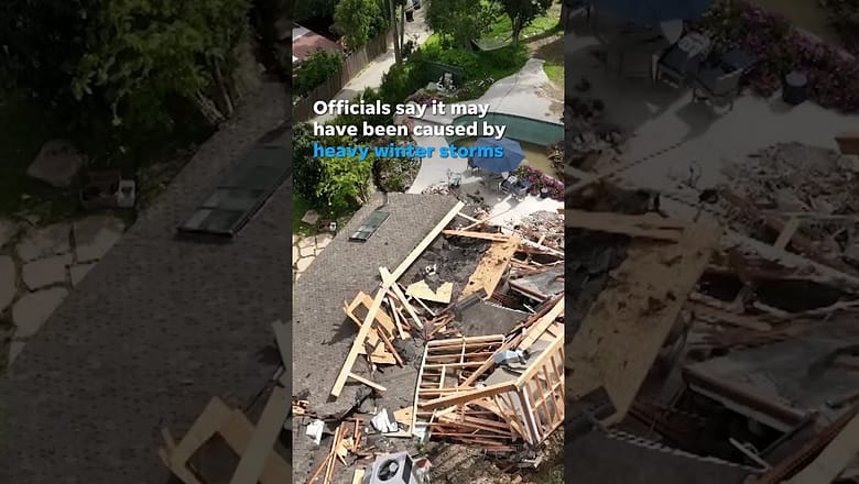 Landslide damages at least three homes damaged overnight in Los Angeles neighborhood #Shorts
