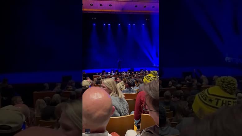 Nick Swardson booed, heckled, escorted off stage after comedy set flops #Shorts