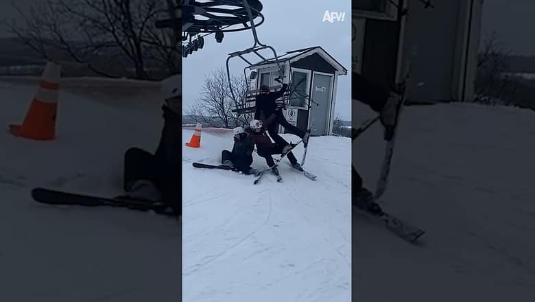 Ski lift left them hanging ??#shorts