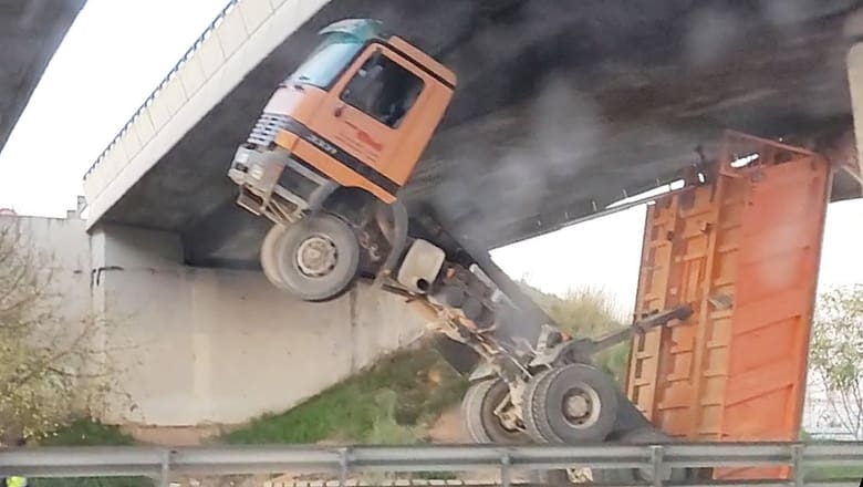 Total Idiots at Work! Funny Job Fails