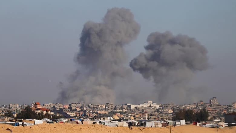 What is happening at the Rafah border crossing?