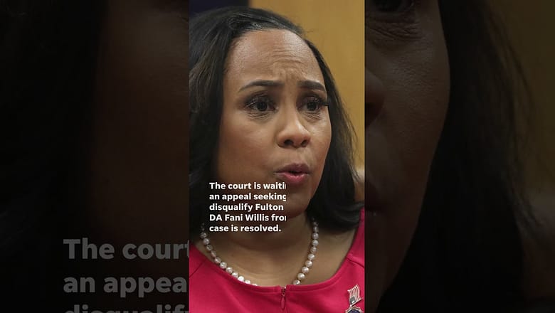 Georgia appeals court temporarily halts 2020 election case involving Donald Trump #Shorts