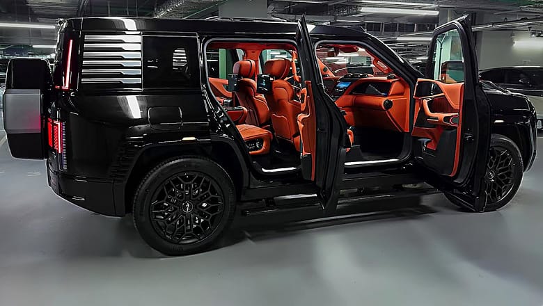 BYD Yangwang U8 (2024) – The Most Powerful SUV!