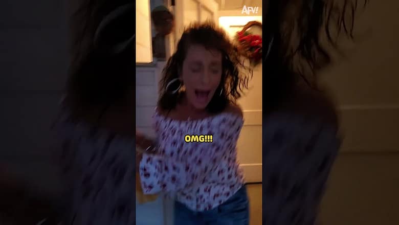 She’s got her Mom’s eyes! ๐ #afv #prank #funny