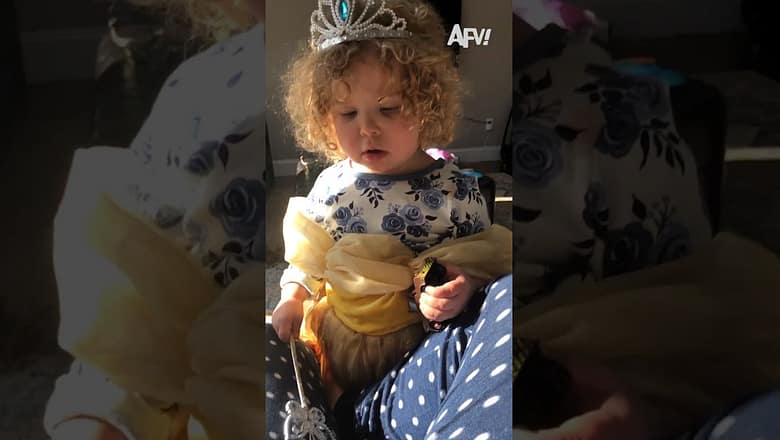 They’re called stretch marks, baby π
#afv #kidssay #funny #shorts