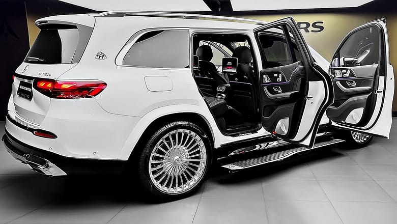 2025 Mercedes GLS600 Maybach – Super Large Luxury SUV!