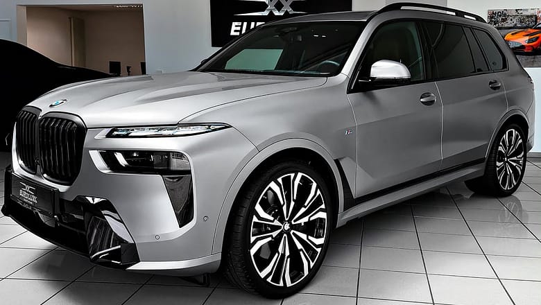 2025 BMW X7 – Full-Size Large SUV