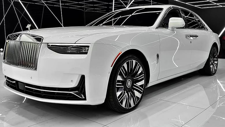 2025 Rolls Royce GHOST – Luxury Large Best Sedan