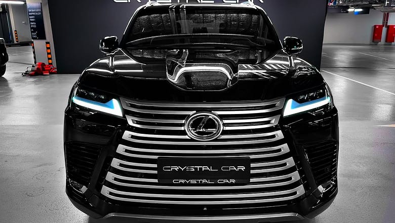 Lexus LX600 (2025) – Large Ultra-Luxury 7-Seater Off-Road SUV!