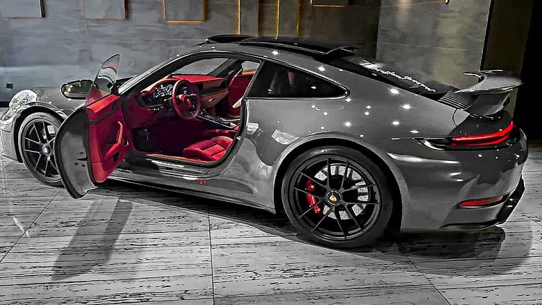 2025 Porsche 911 Carrera GTS – Wild Sport Car!