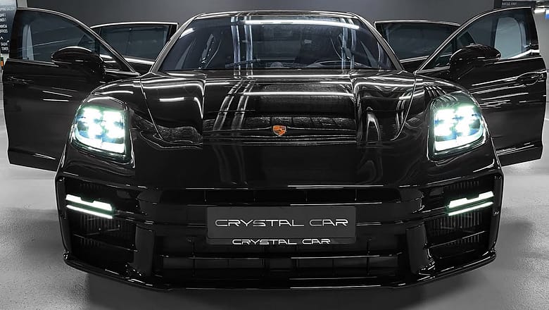 2025 Porsche Panamera 4 – Sound, Exterior and Interior Details